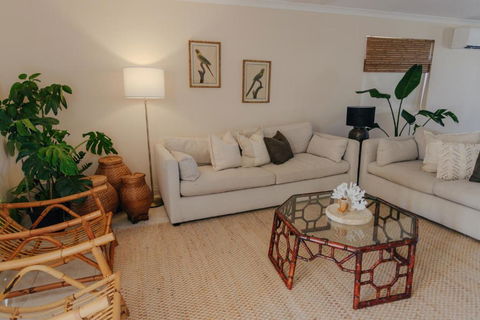 Pet Friendly Townhouse - Broome Tourism 1