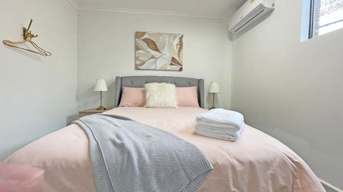 Pet Friendly Well-appointed 3BM Retreat Parking Netflix - Broome Tourism 2