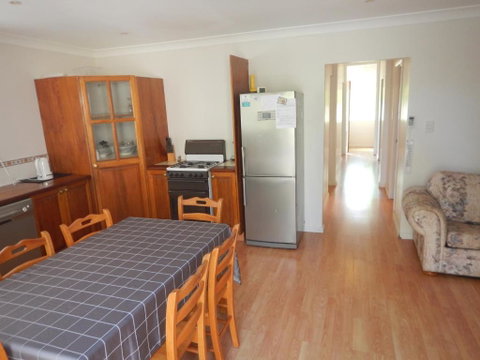 Pine Cottage - Broome Tourism 3