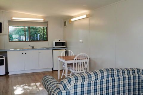 Pine Country Caravan Park - Broome Tourism 1