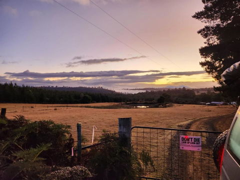 Pine Edge Heights By Tiny Away - Broome Tourism 2