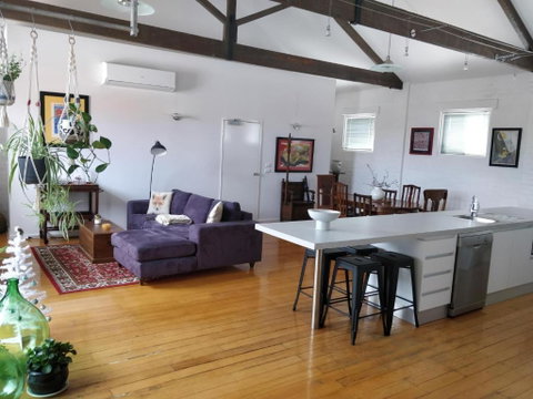 Pips On Mitchell - Beautiful Historic Apartment - Broome Tourism 2