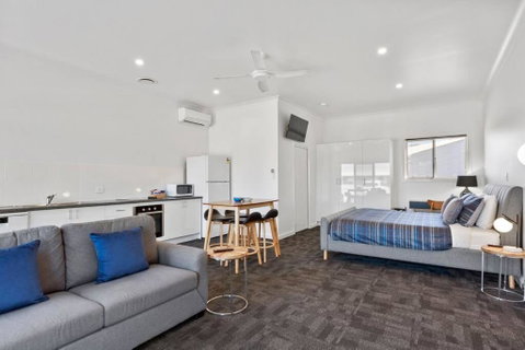 Port Lincoln Shark Apartment 5 - Broome Tourism 0