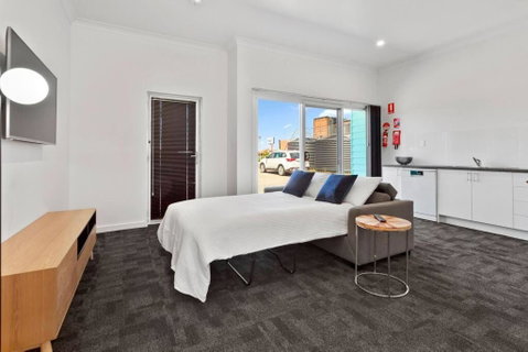 Port Lincoln Shark Apartment 5 - Broome Tourism 3