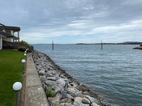 Port Lincoln Marina Waterfront Apartment - Broome Tourism 1