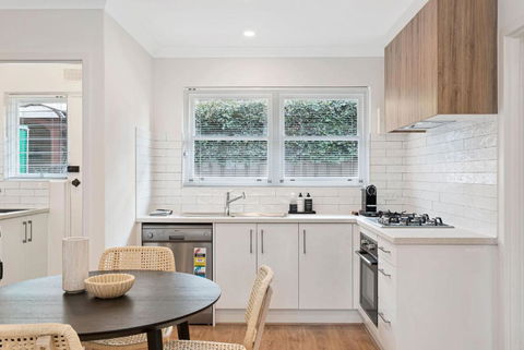 Prime Location 2 Bed Renovated In Royston Park - Broome Tourism 2