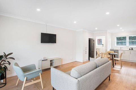 Prime Location 2 Bed Renovated In Royston Park - Broome Tourism 0