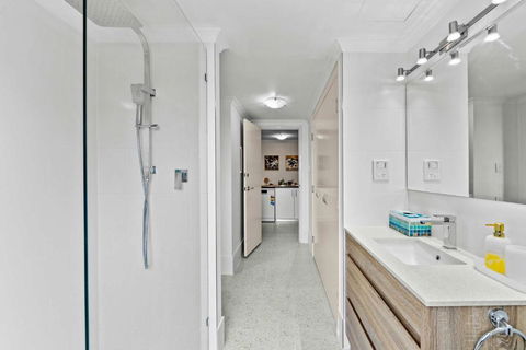 Prime Perth Apartment - Broome Tourism 2
