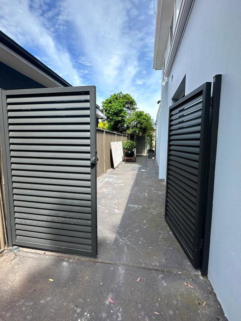 Private, Local Living Studio In Mascot, Airport - Broome Tourism 3