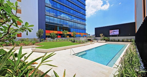 Private Bedroom & Bathroom In Shared Inner Brisbane Apartment - Broome Tourism 1