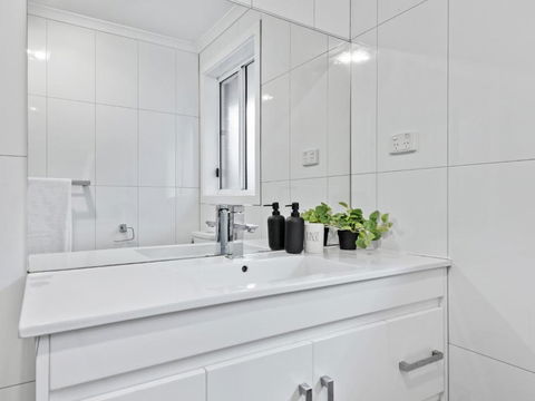 Private Room No.2 Beside Monash University, Clayton - Broome Tourism 3