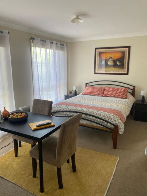 Private Room With Ensuite And Parking Close To Wollongong CBD - Broome Tourism 0