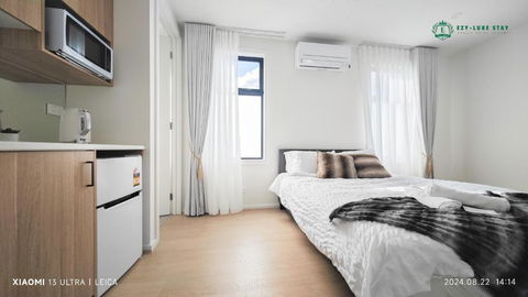 Private Suite With Queen Bed TV - Room 11 - Broome Tourism 0