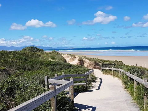 Prom Coast - Beach Abode - Sandy Point - Broome Tourism 2