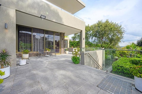 Putney Luxury & Waterview & Pool Near Olympic Park - Broome Tourism 3