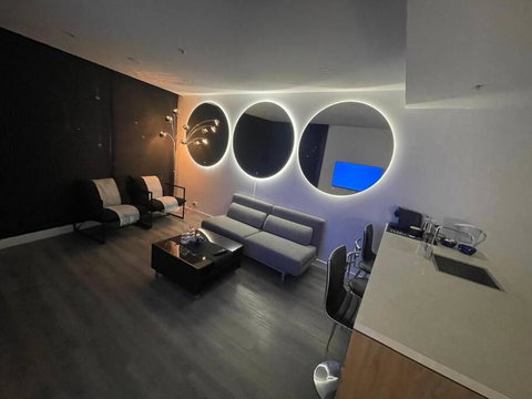 Radiance Residence RnR - Broome Tourism 3