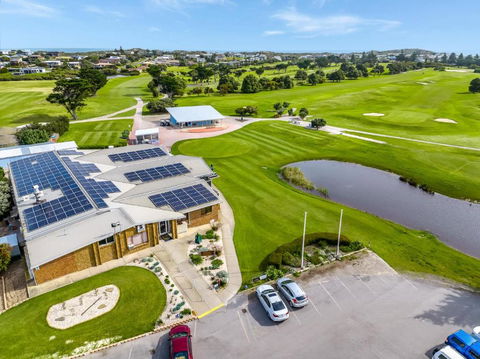 Range View House 23 Bristow Smith Ave Goolwa South-No Linen Included - Broome Tourism 1