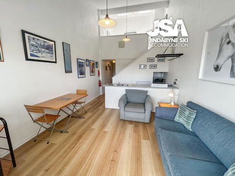 Razorback 3 - Broome Tourism 2