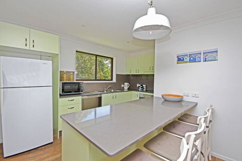 Red Door Beach House - Broome Tourism 1