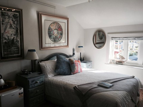 Assemblage Boutique Art B & B - Broome Tourism 1