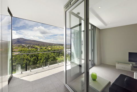 Astra Apartments Canberra - Manhattan - Broome Tourism 3