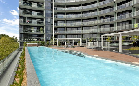 Astra Apartments Canberra - Manhattan - Broome Tourism 0