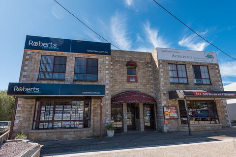 Astro Place - Broome Tourism 3