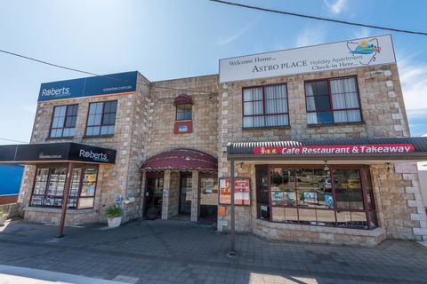 Astro Place - Broome Tourism 0