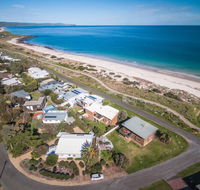 At The Beach - 54 Elizabeth Crescent - Broome Tourism