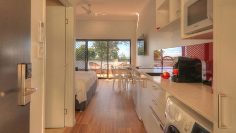 Atherton Motel - Broome Tourism 2