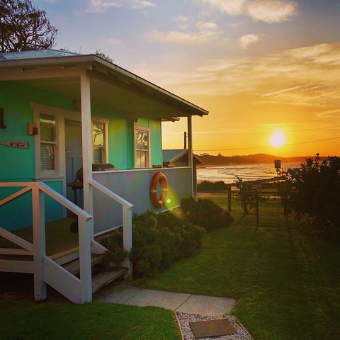 Aurora Beachfront Cottage - Broome Tourism 3