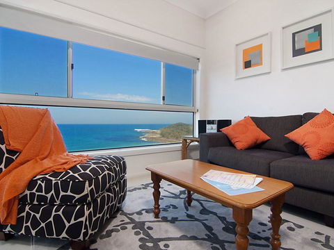 Avalon 3 - Views To Die For - Across The Road From Convent Beach - Broome Tourism 2