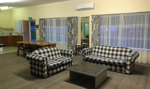 Avalon Motel - Broome Tourism 2