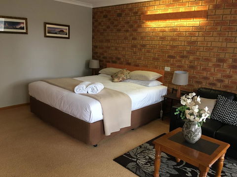Avoca Motel - Broome Tourism 2