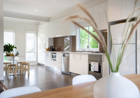 Azure Beach Retreat - Spa Luxury - Broome Tourism 1