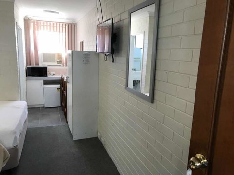 Bananatown Motel - Broome Tourism 2