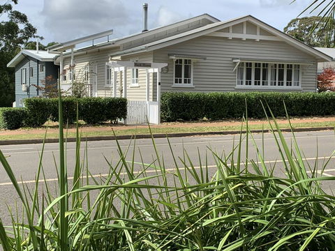 Bank House Tamborine Mountain - Broome Tourism 0