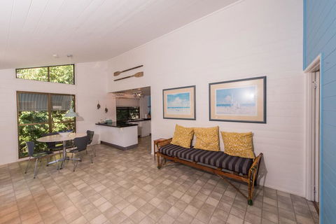 Banksia - Broome Tourism 1