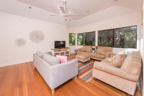 Banksia - Broome Tourism 3