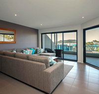 Barefoot Bliss  Fingal Bay - Broome Tourism