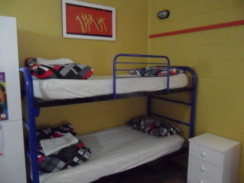 Bateman Bay Holiday Park & Batemans Bay YHA - Broome Tourism 3