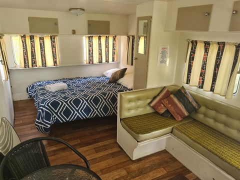 Bateman Bay Holiday Park & Batemans Bay YHA - Broome Tourism 0