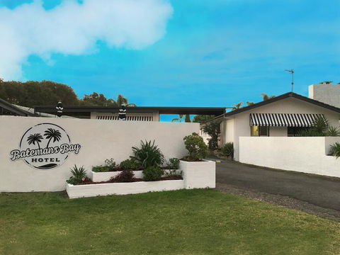 Batemans Bay Hotel - Broome Tourism 0