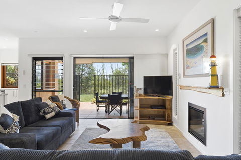 Bayvilla 4 @ The Beach - Broome Tourism 1