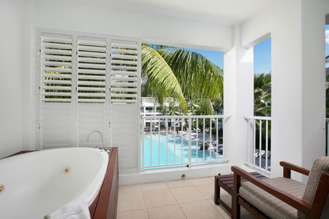 BEACH CLUB PENTHOUSE 5134 - Broome Tourism 1
