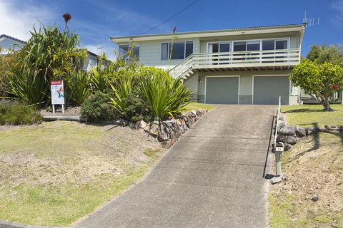 Beach Cottage, Forster - Broome Tourism 0