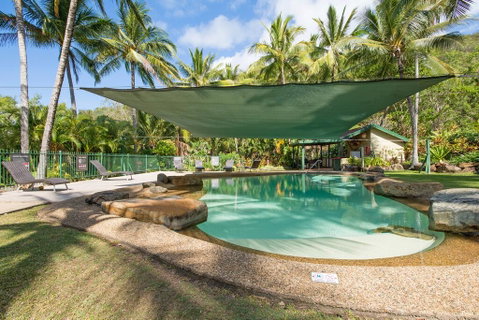 Beach Front Lagoon Lodge Apartments - Broome Tourism 3