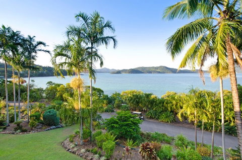 Beach Front Lagoon Lodge Apartments - Broome Tourism 1