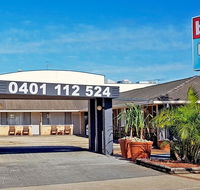 Beach Motel Woolgoolga - Broome Tourism