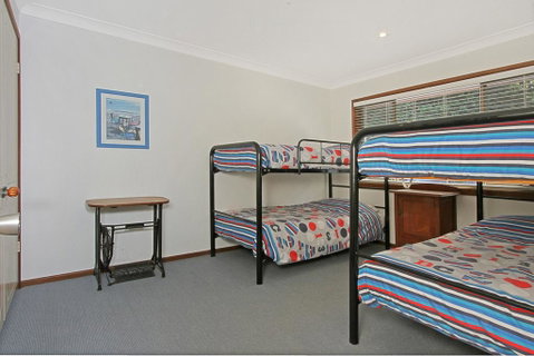Beach Road 10 Mollymook - Broome Tourism 3